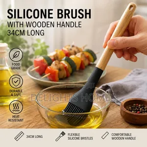 Silicone Brush With Wooden Handle – 34cm_b