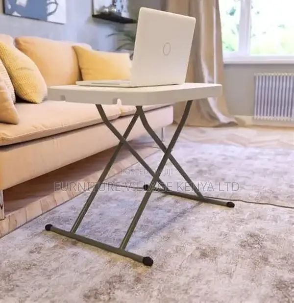 Square Folding Plastic Table