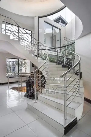 Stainless Steel Pipe Railing – Curved Staircase