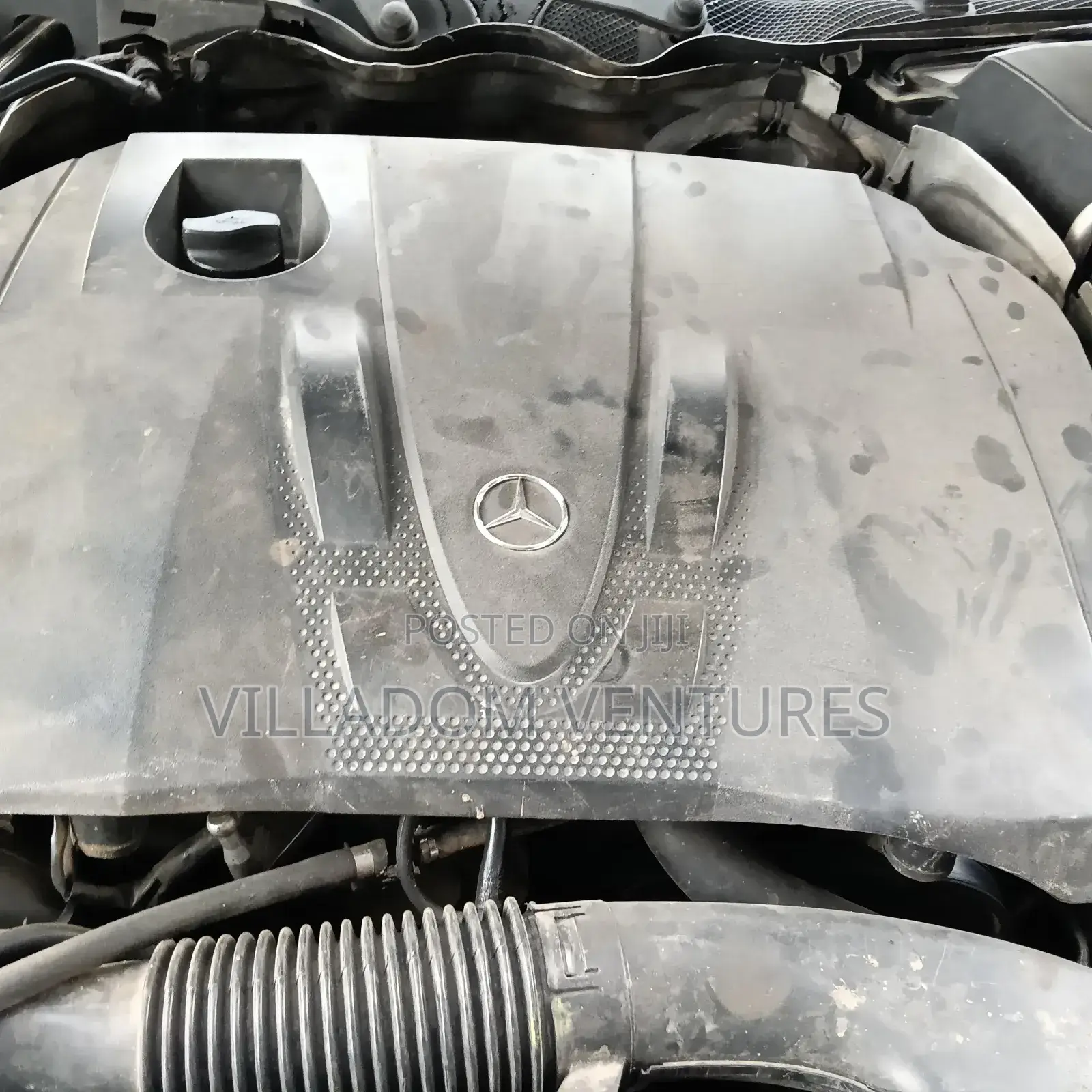 Mercedes-Benz C200 2012 Black