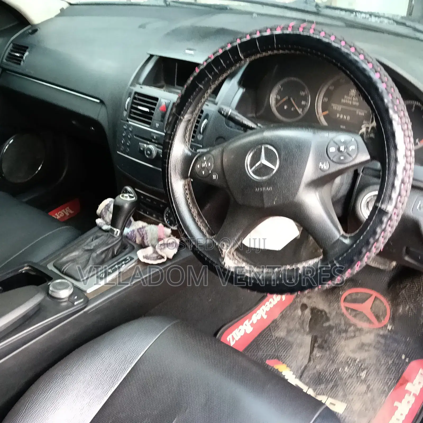 Mercedes-Benz C200 2012 Black