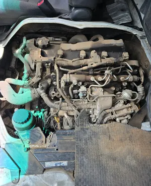 Toyota HiAce 2014 White