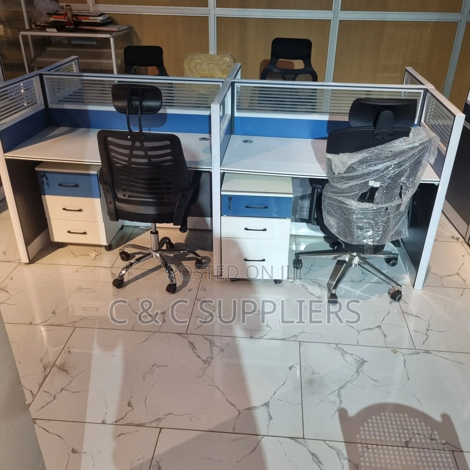 Office 4-Way Workstation.