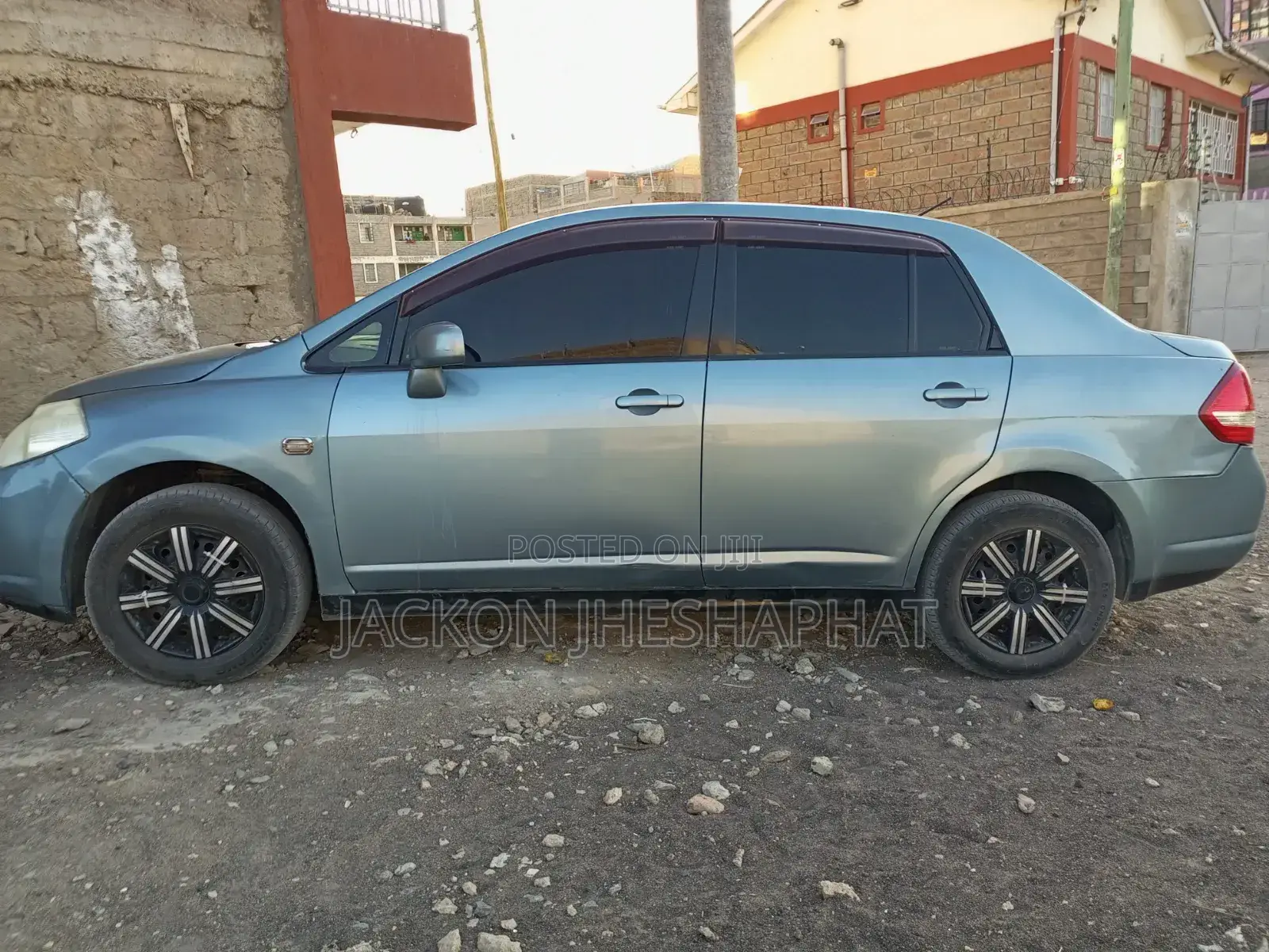 Nissan Tiida 2005 Blue