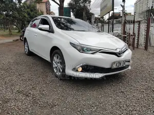 Toyota Auris 2016 White