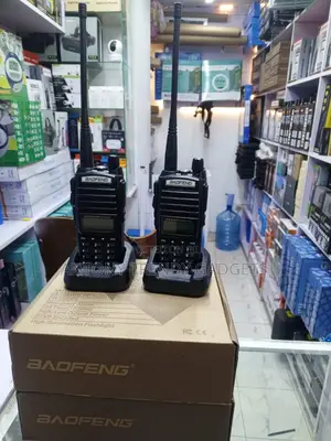Baofeng Uv82 Walkie Talkie With Earphones Long Range Set