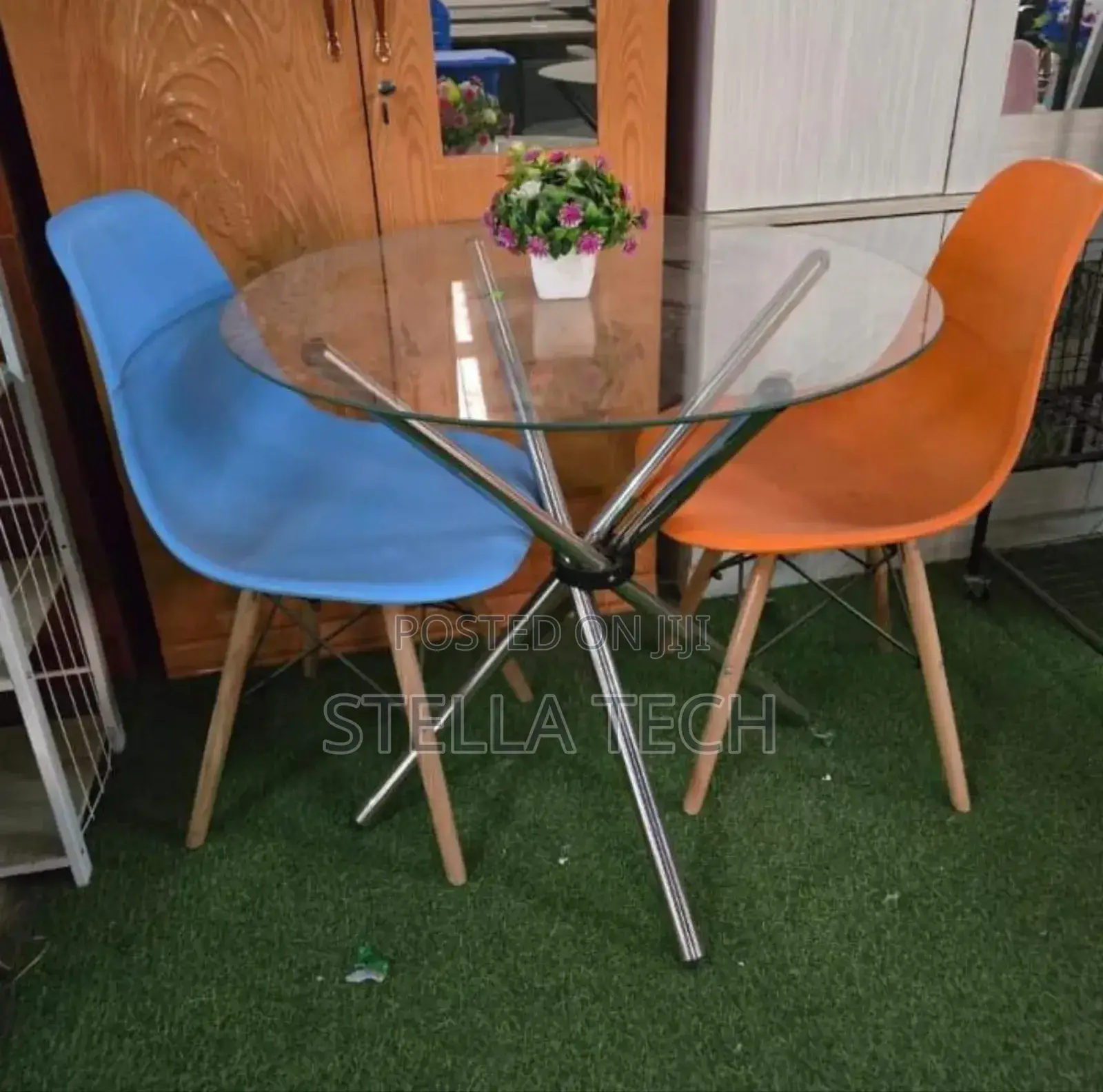 Executive Round Small Dinning Table