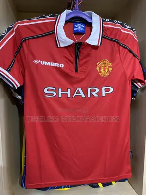Manchester United Retro Kit