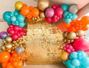 Gold Shimmer Wall Balloon Garland