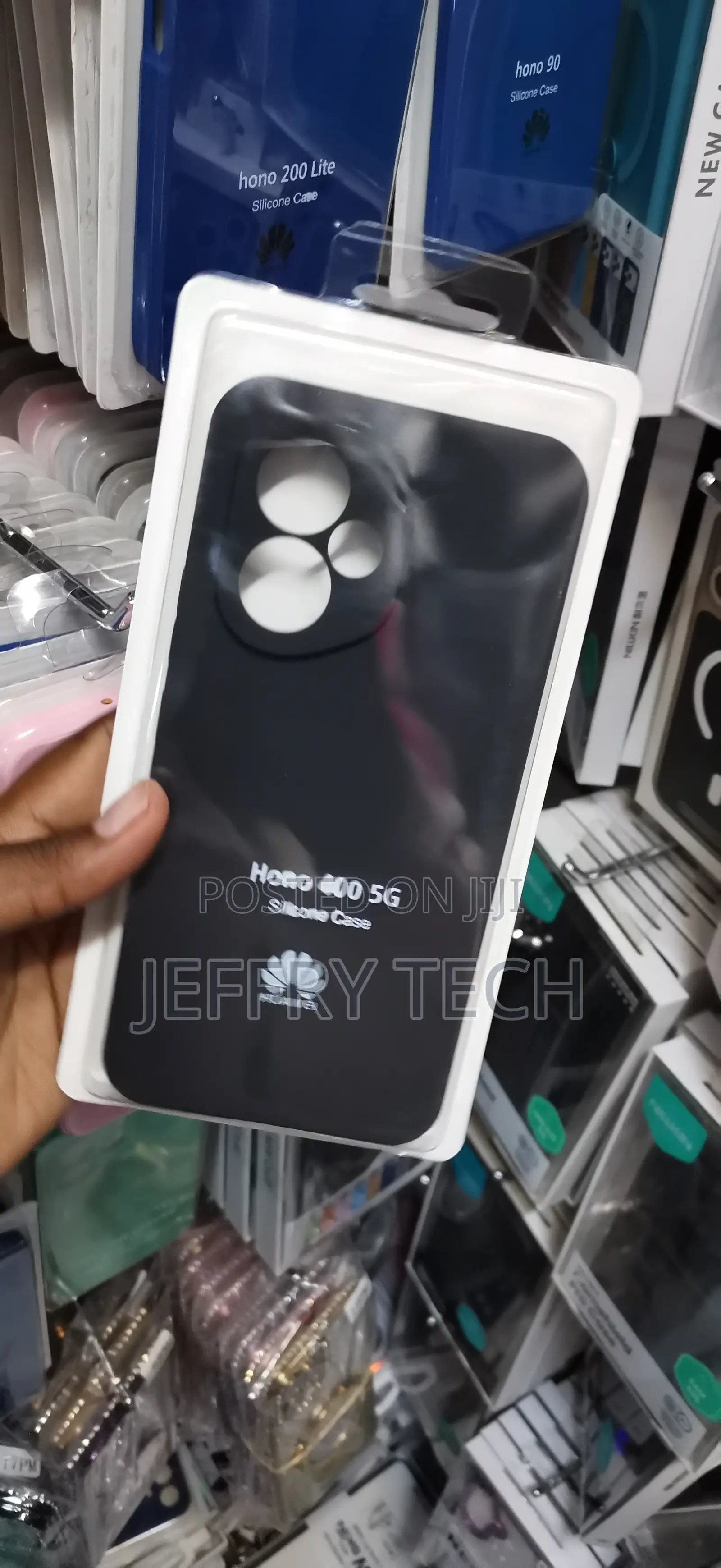 Honor 400 5g Distinct Tri-Lens Circular Camera Module Layout