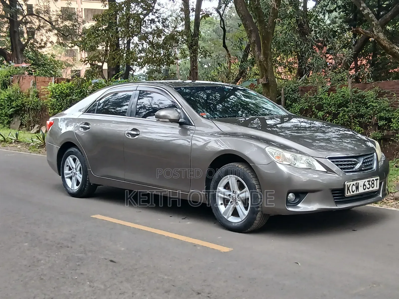 Toyota Mark X 2012