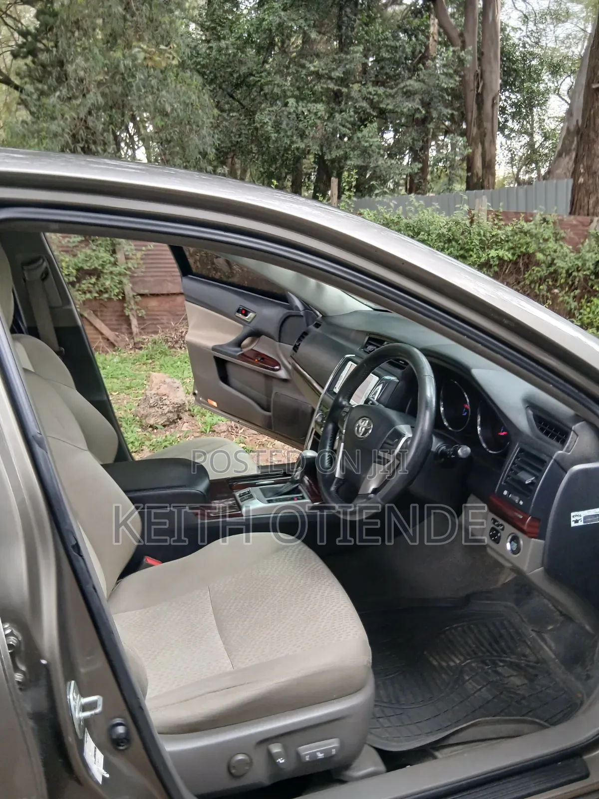 Toyota Mark X 2012