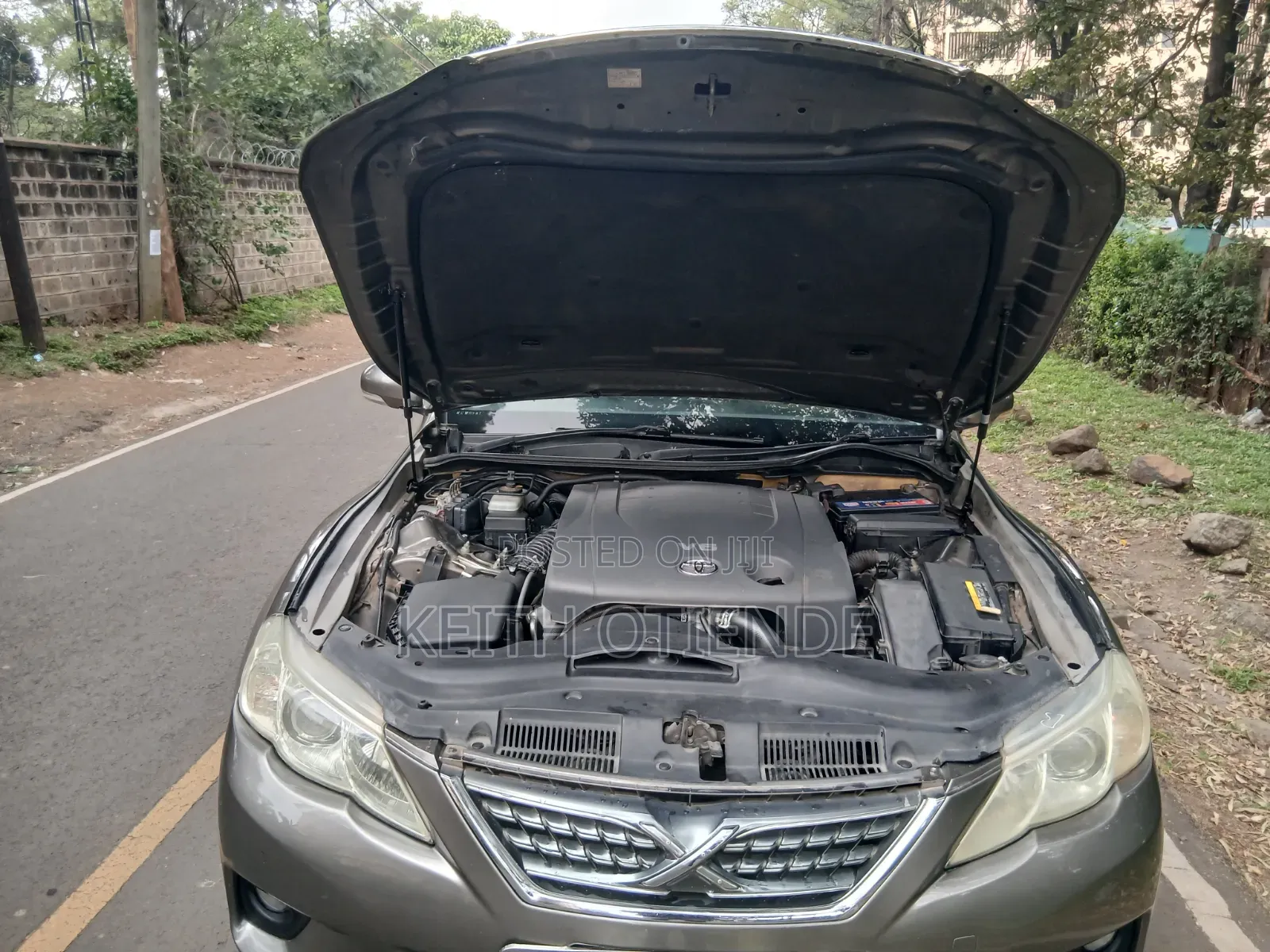 Toyota Mark X 2012