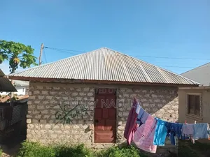 2bdrm House in Kiembeni for sale