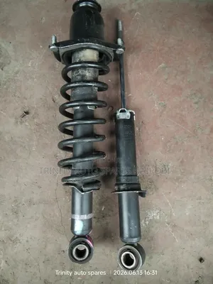 Original Kyb Ex Japan Toyota Sienta New Model 2wd Rear Shock Absorber