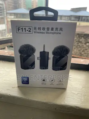 F11 Wireless Creator Microphone