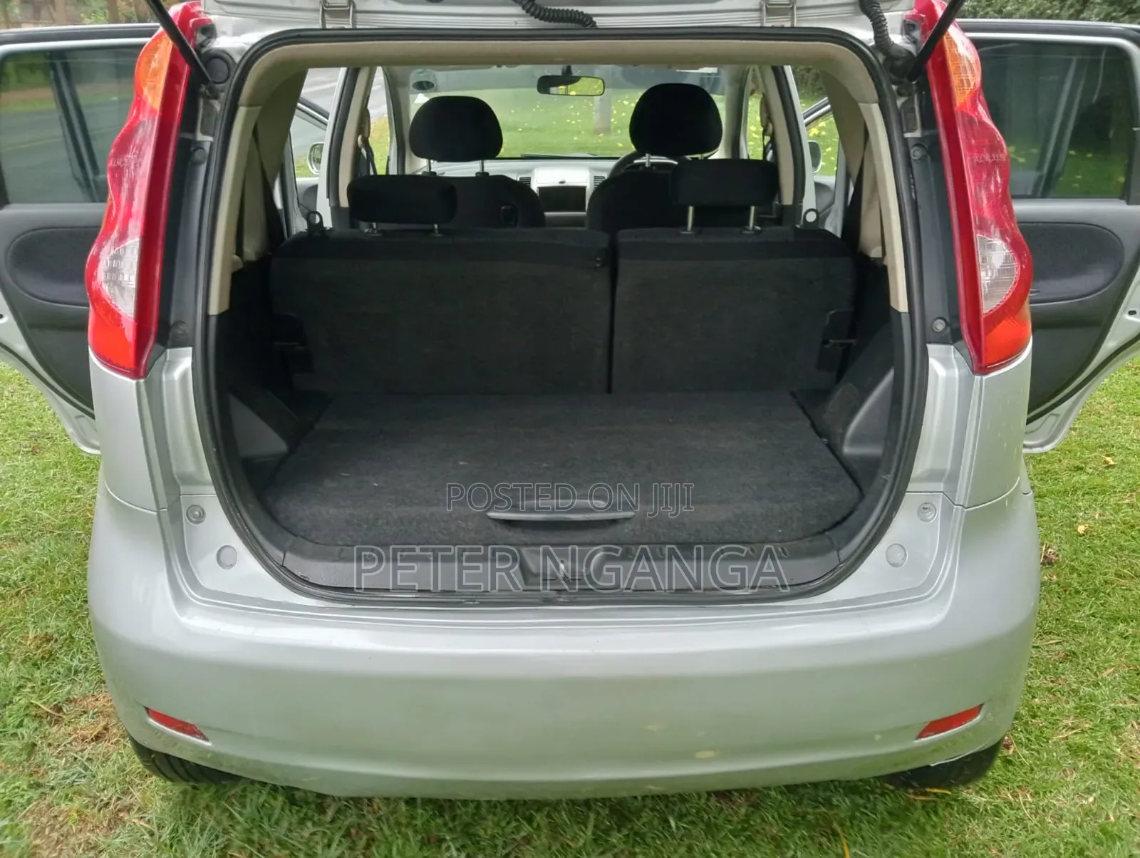 Nissan Note 2011 Gray