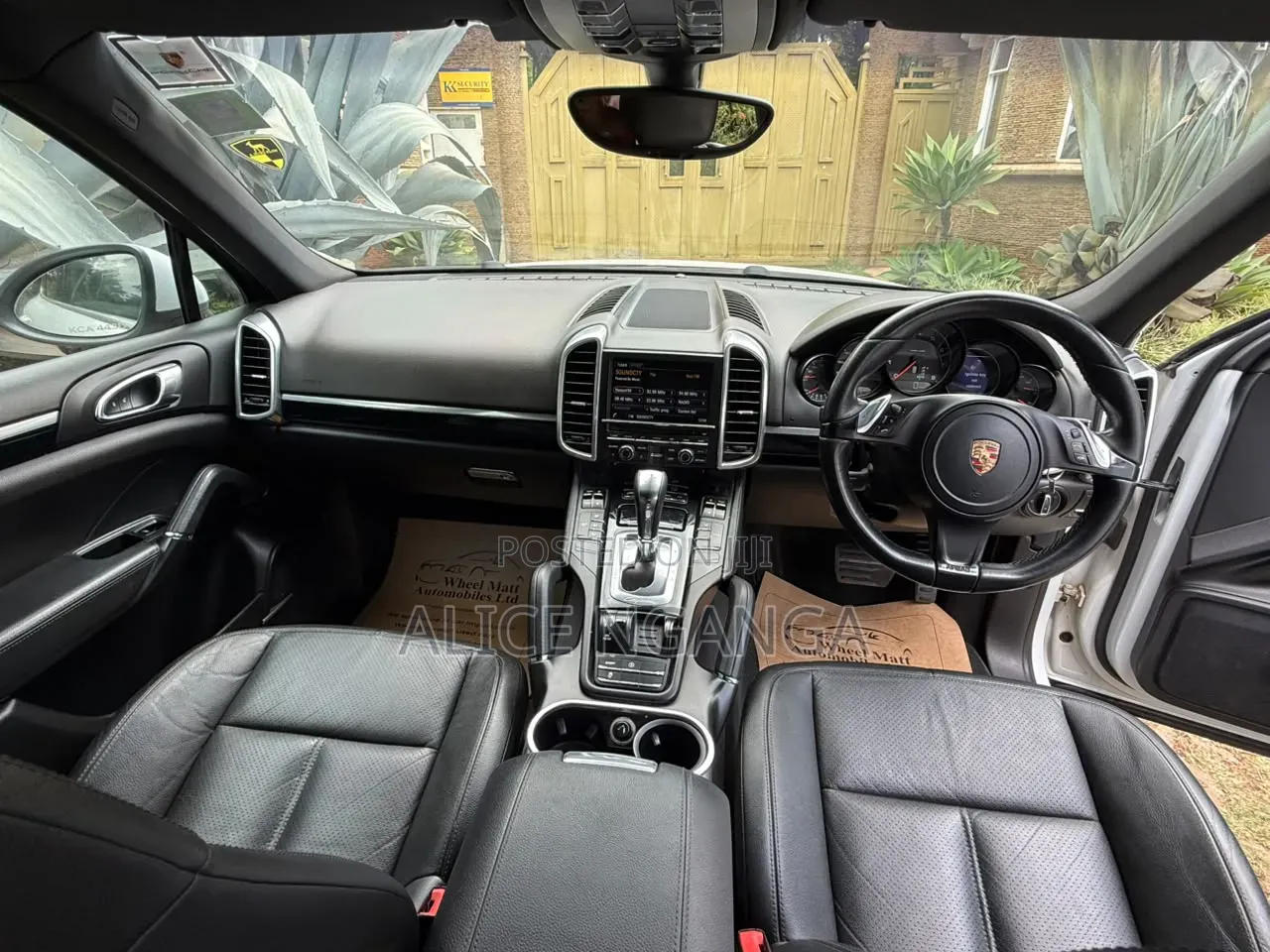 Porsche Cayenne 2014 White