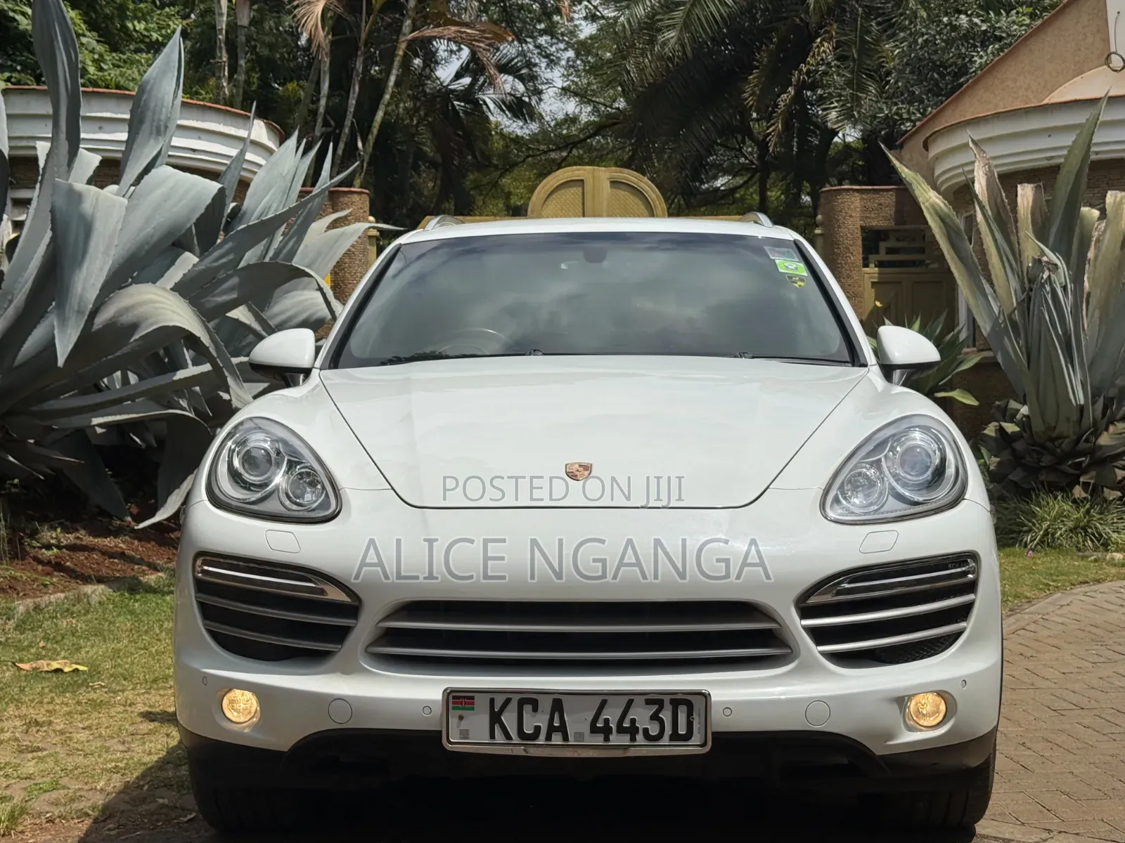 Porsche Cayenne 2014 White