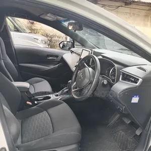 Toyota Vitz 2019 White