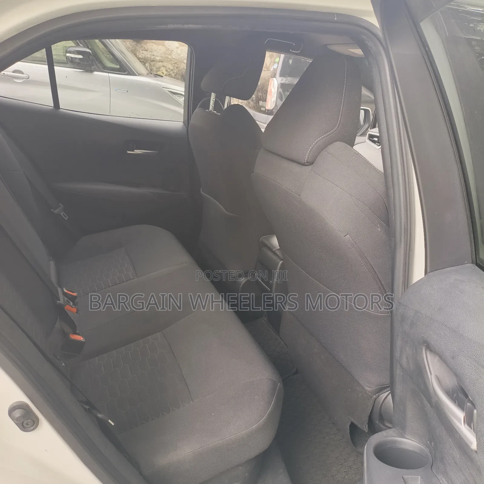 Toyota Vitz 2019 White