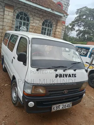 Toyota HiAce 2004 White