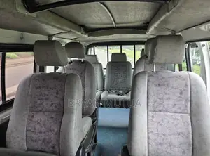 Toyota HiAce 2016 White