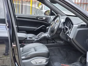 Porsche Cayenne 2014 Black