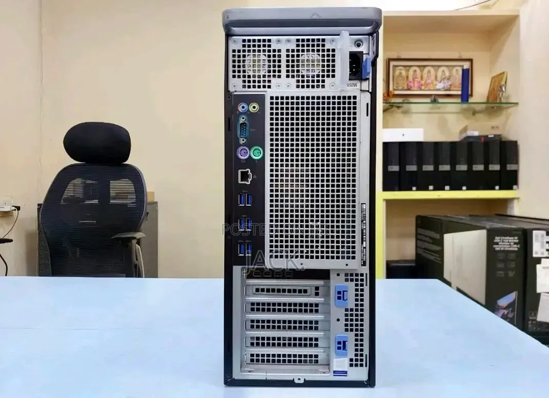 Desktop Computer Dell Precision 5820 32GB Intel Xeon SSD 1T