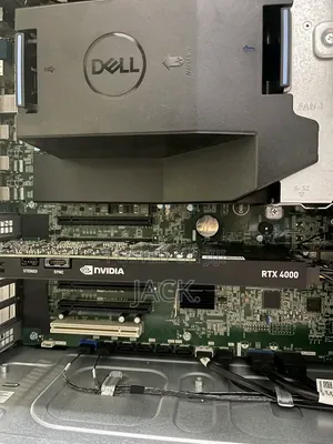 Desktop Computer Dell Precision 5820 32GB Intel Xeon SSD 1T