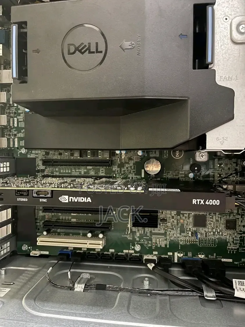 Desktop Computer Dell Precision 5820 32GB Intel Xeon SSD 1T