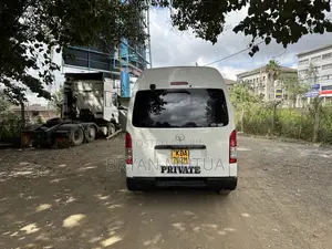 Toyota HiAce 2014 White