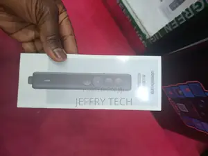 Ugreen Lp479 Wireless Presenter With Red Laser Pointer, Usb 2.4ghz Rem