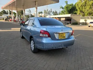 Toyota Belta 2011 Blue