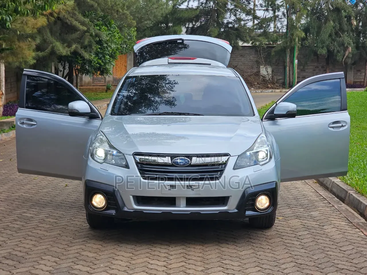 Subaru Outback 2012 Silver