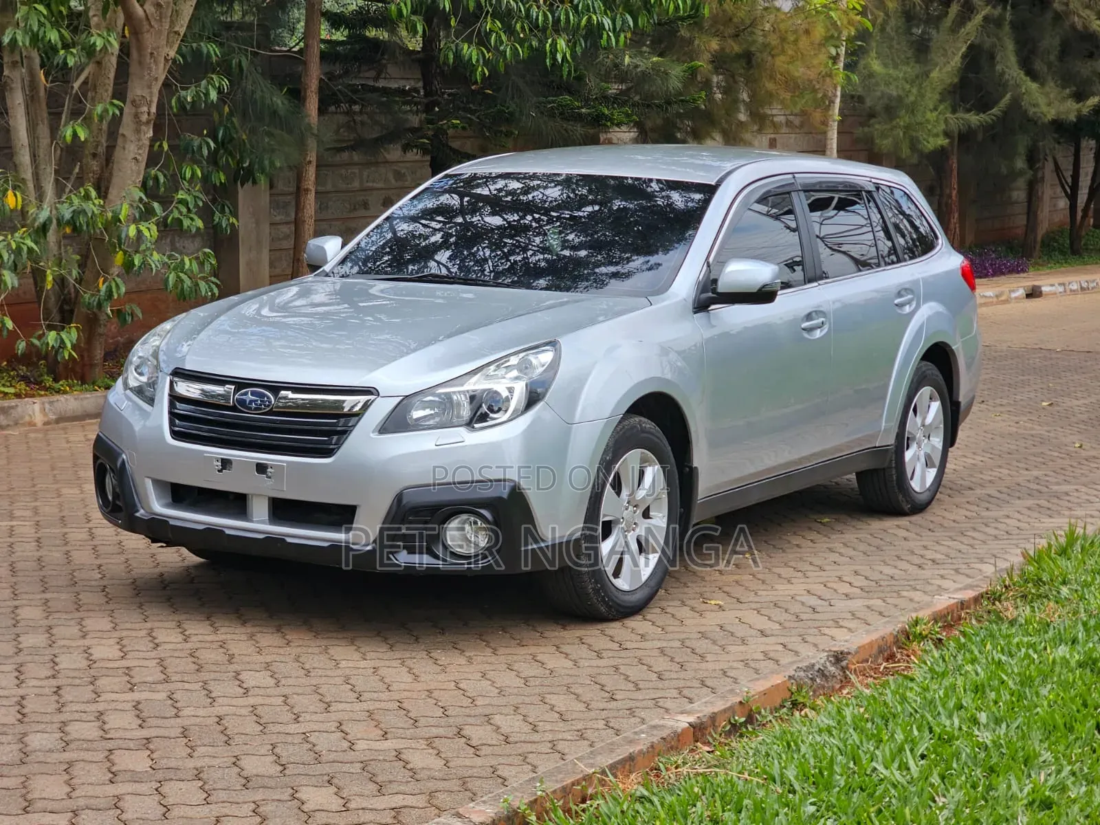 Subaru Outback 2012 Silver