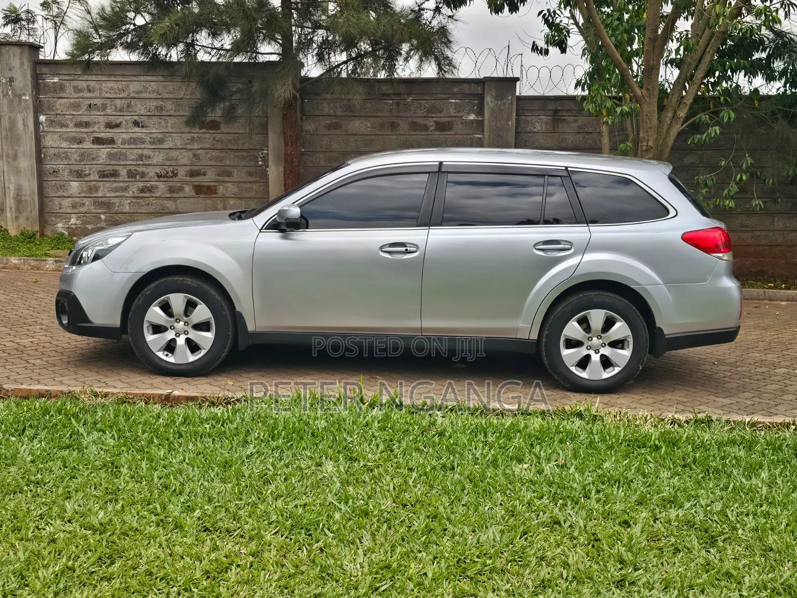 Subaru Outback 2012 Silver