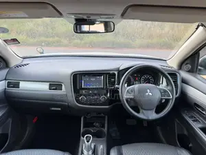 Mitsubishi Outlander 2016 Blue