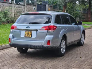 Subaru Outback 2012 Silver