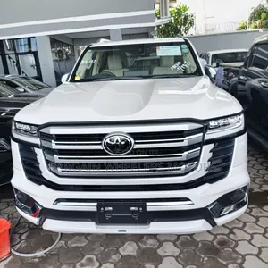 Toyota Land Cruiser 2022 White