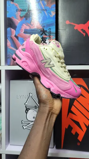 New Balance 1000pink/Creaam– Trendy Lifestyle Sneakers