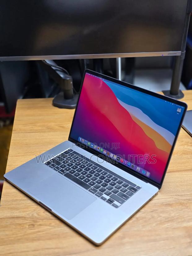 Laptop Apple MacBook Pro 16GB Intel Core Ultra 9 SSD 1T - thumbnail 3
