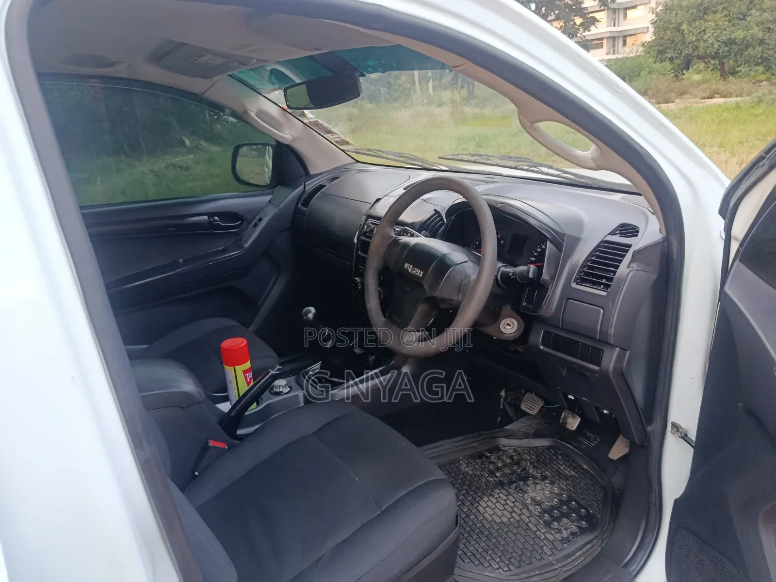 Isuzu D-MAX 2015 White