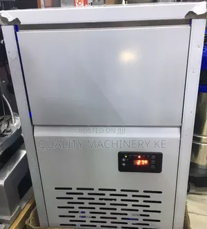 Modern 35kgs Capacity Ice Cube Maker Machine