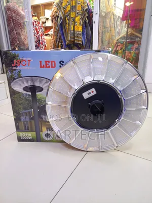 Jsot 2000w All-in-One Solar Powered Street Lamp