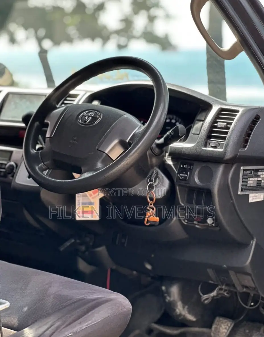 Toyota Regius 2018 Black