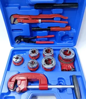Die Stock Ratchet Set Of
1⁄41⁄23⁄83⁄4 111⁄4
S-Jaw Pipe Wrench 
Pliers