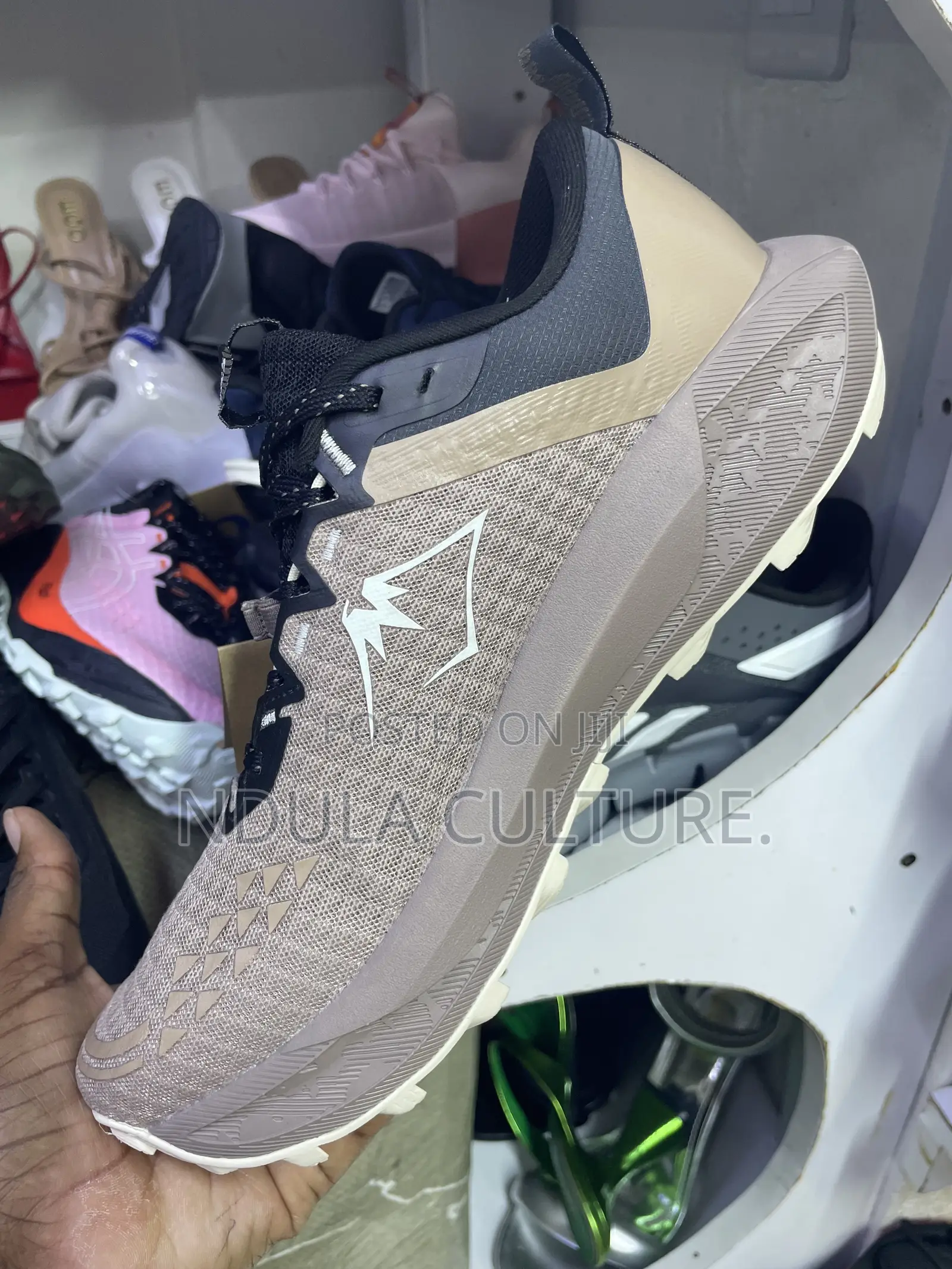 Asics Trabuco Max 4