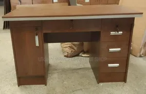 Heavy Duty Best Executive Desk
