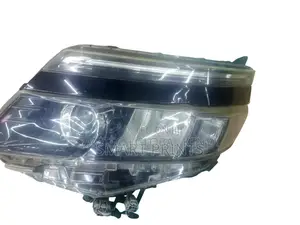 Toyota Noah Headlights Still Available